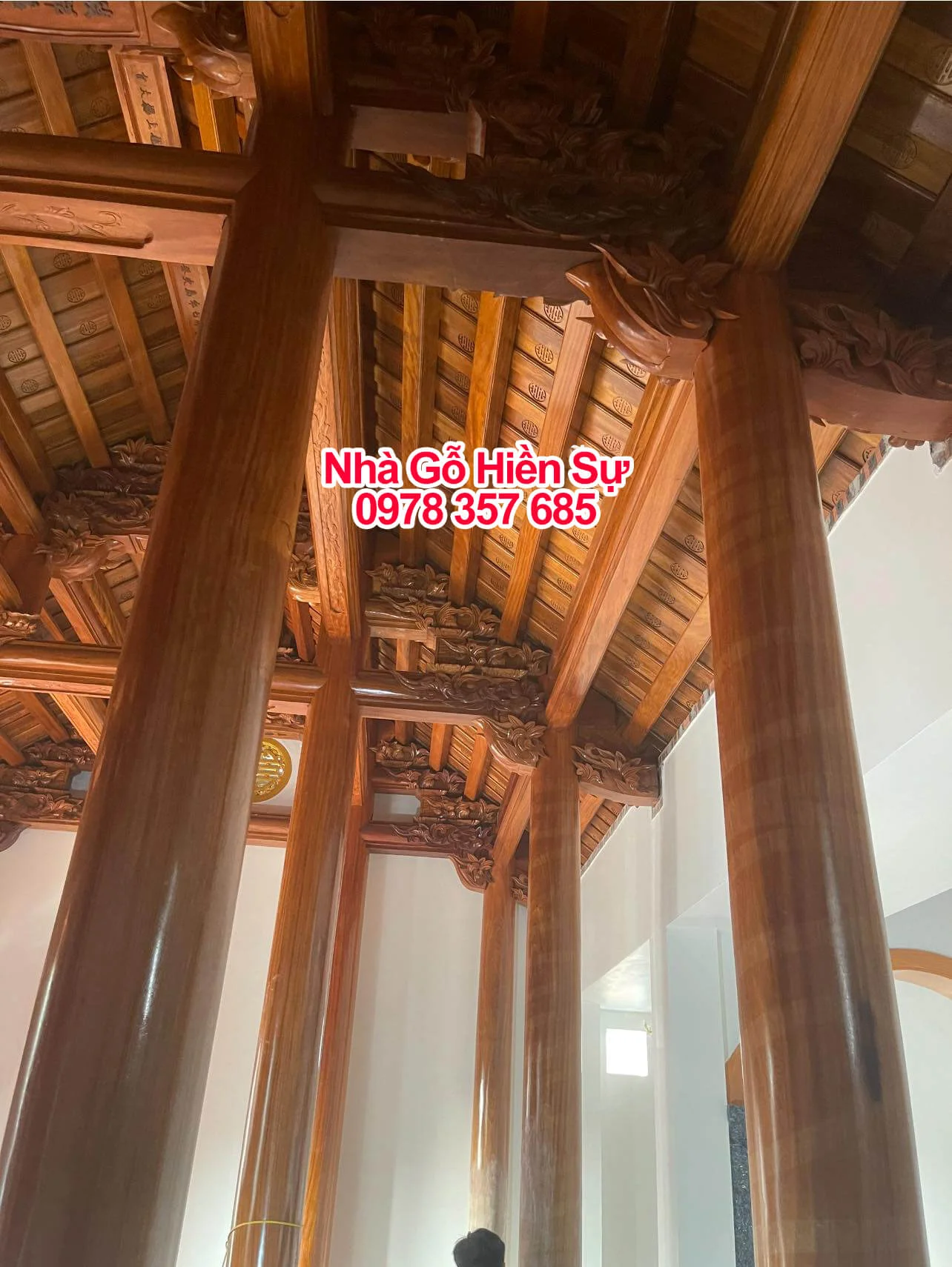 nha-go-3-gian-16-cot-4