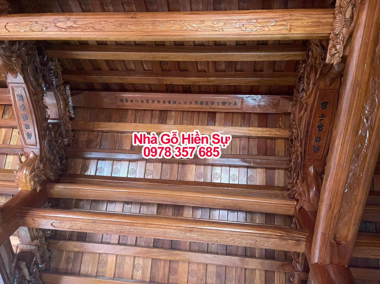 nha-go-3-gian-16-cot