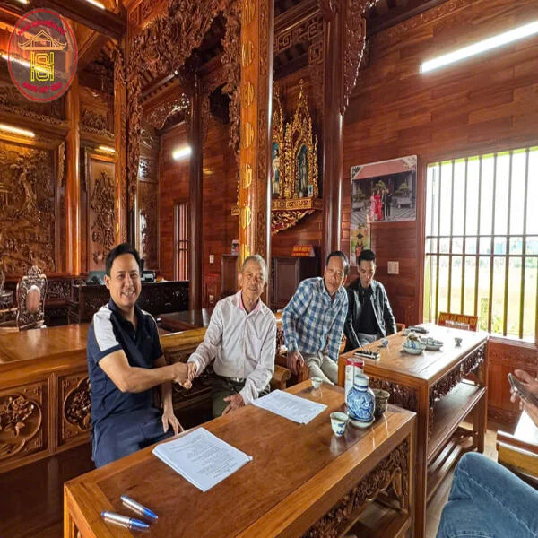 Cách chọn hướng nhà gỗ cổ truyền theo tuổi gia chủ giúp rước tài lộc