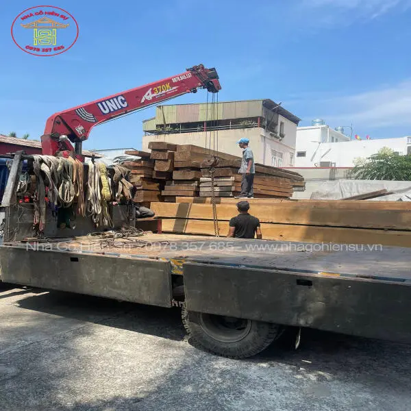 Khảo sát và tư vấn thiết kế căn nhà gỗ 6 vì 5 gian 30 cột đứng đất tại TP Hải Dương