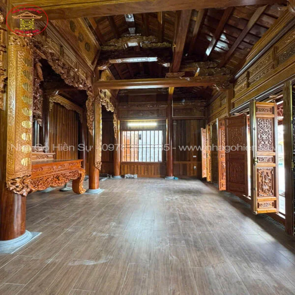 Nhà thờ 3 gian gỗ Lim xanh Nam Phi tại TP. Hải Dương – Bước vào giai đoạn hoàn thiện cuối cùng