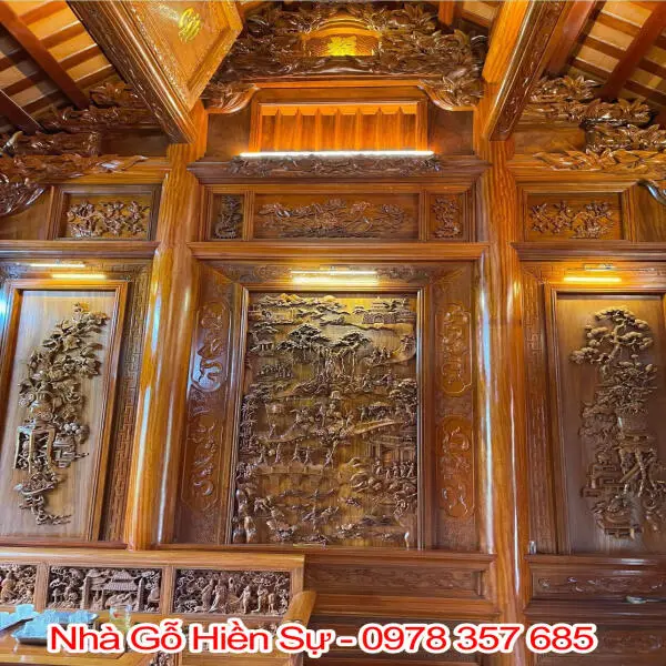 Tinh hoa tranh trang trí hồi nhà gỗ: Chạm khắc thủ công sâu kênh bong, sắc nét từng chi tiết