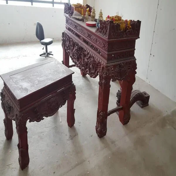 Xin bàn thờ cũ có được không? Những điều cần lưu ý về tín ngưỡng