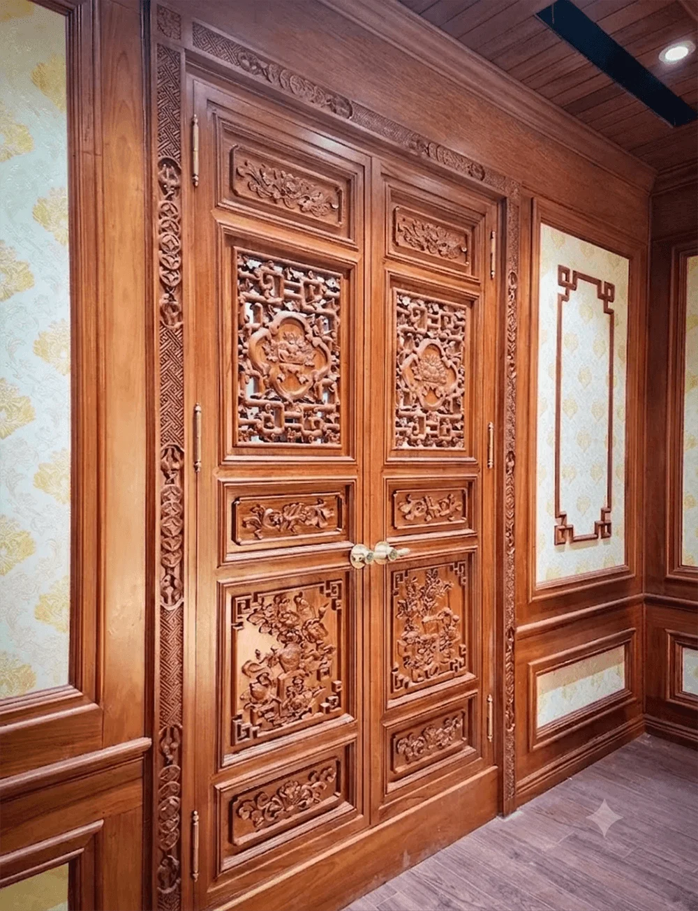 Lưu ý quan trọng khi chọn và lắp khóa cửa bức bàn