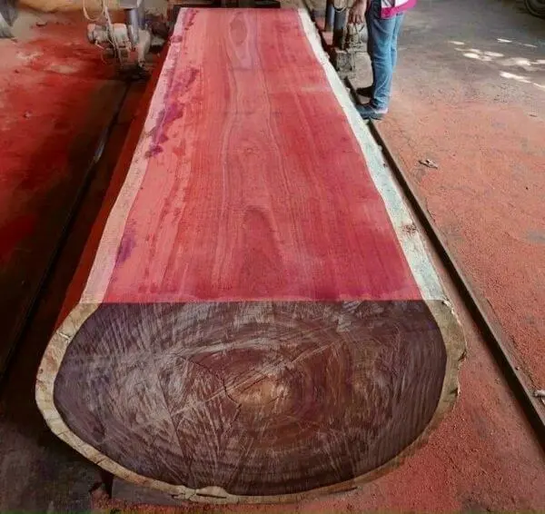 Các yếu tố ảnh hưởng đến giá gỗ Hương