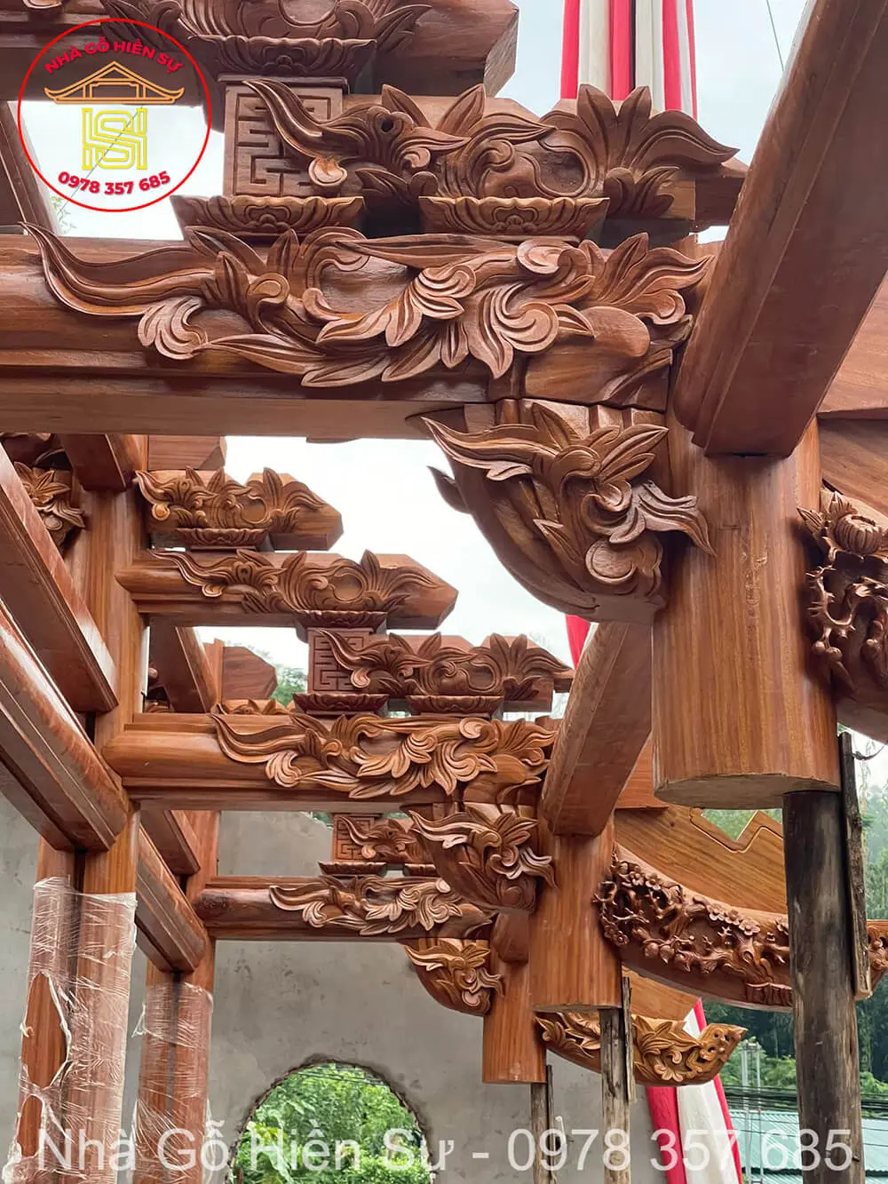 Hoa văn, chạm khắc và ý nghĩa