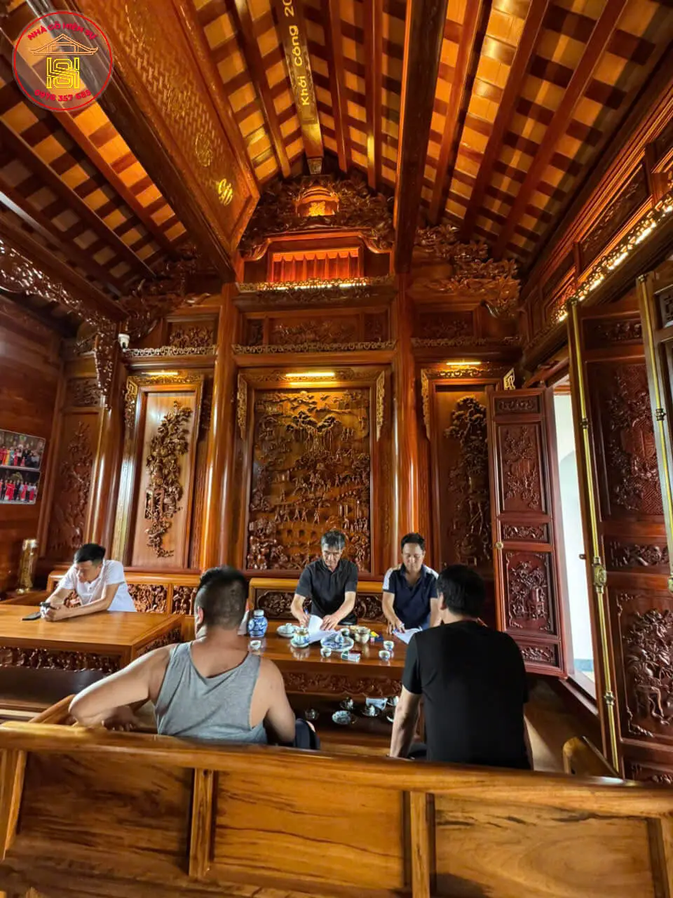 ky-hop-dong-xay-dung-can-nha-go-4-vi-3-gian-go-lim-xanh-tai-xuan-truong-nam-dinh-6