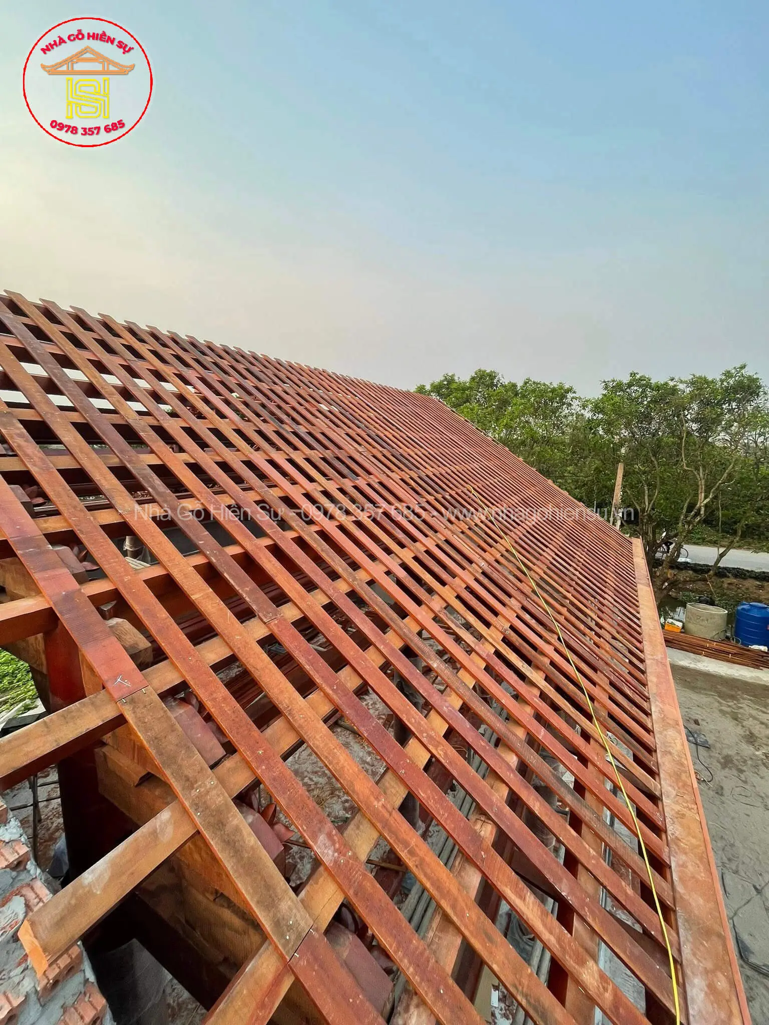 lap-dung-can-nha-go-sen-4-vi-5-gian-tai-que-huong-nam-dinh-13