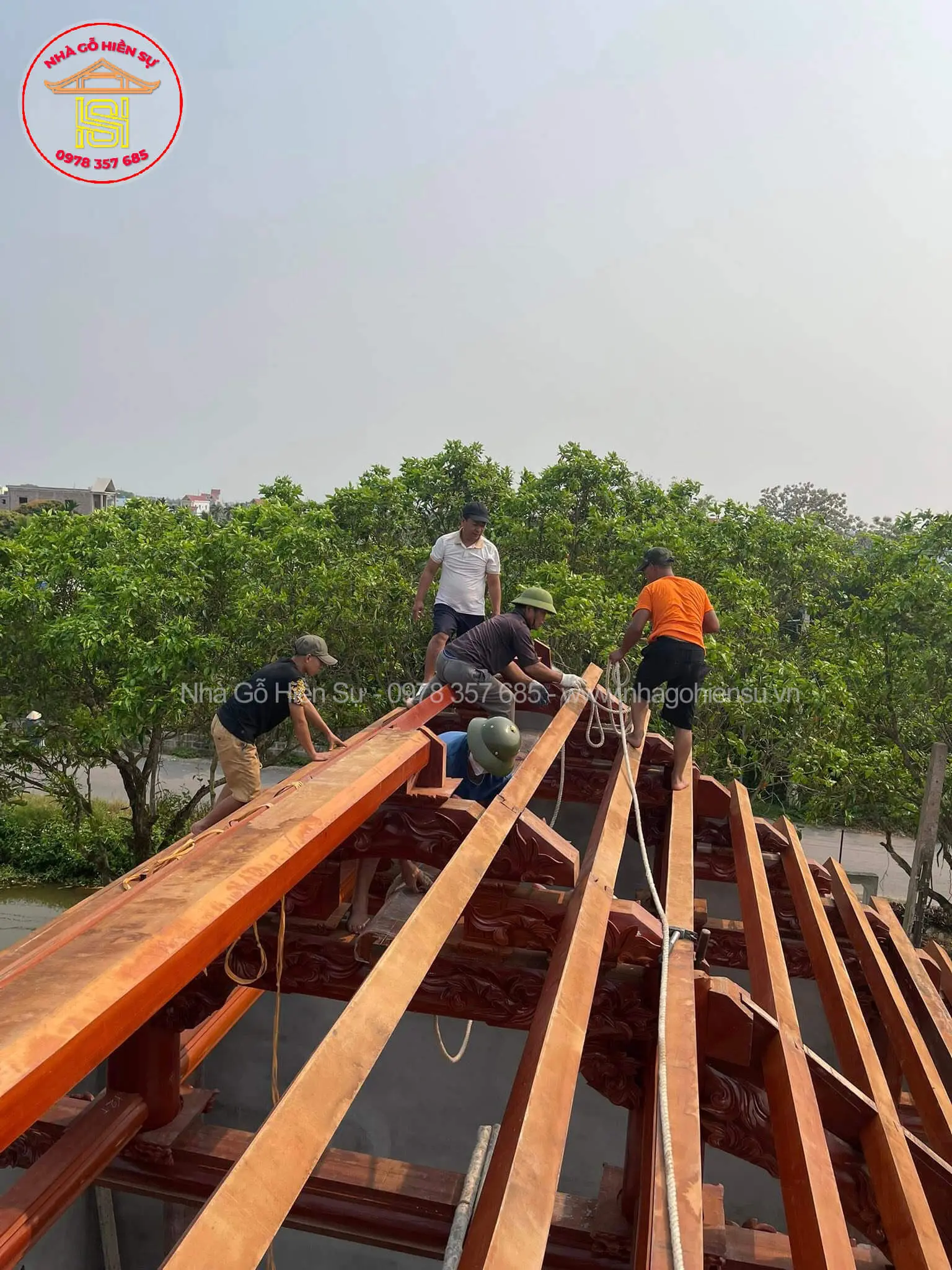 lap-dung-can-nha-go-sen-4-vi-5-gian-tai-que-huong-nam-dinh-3