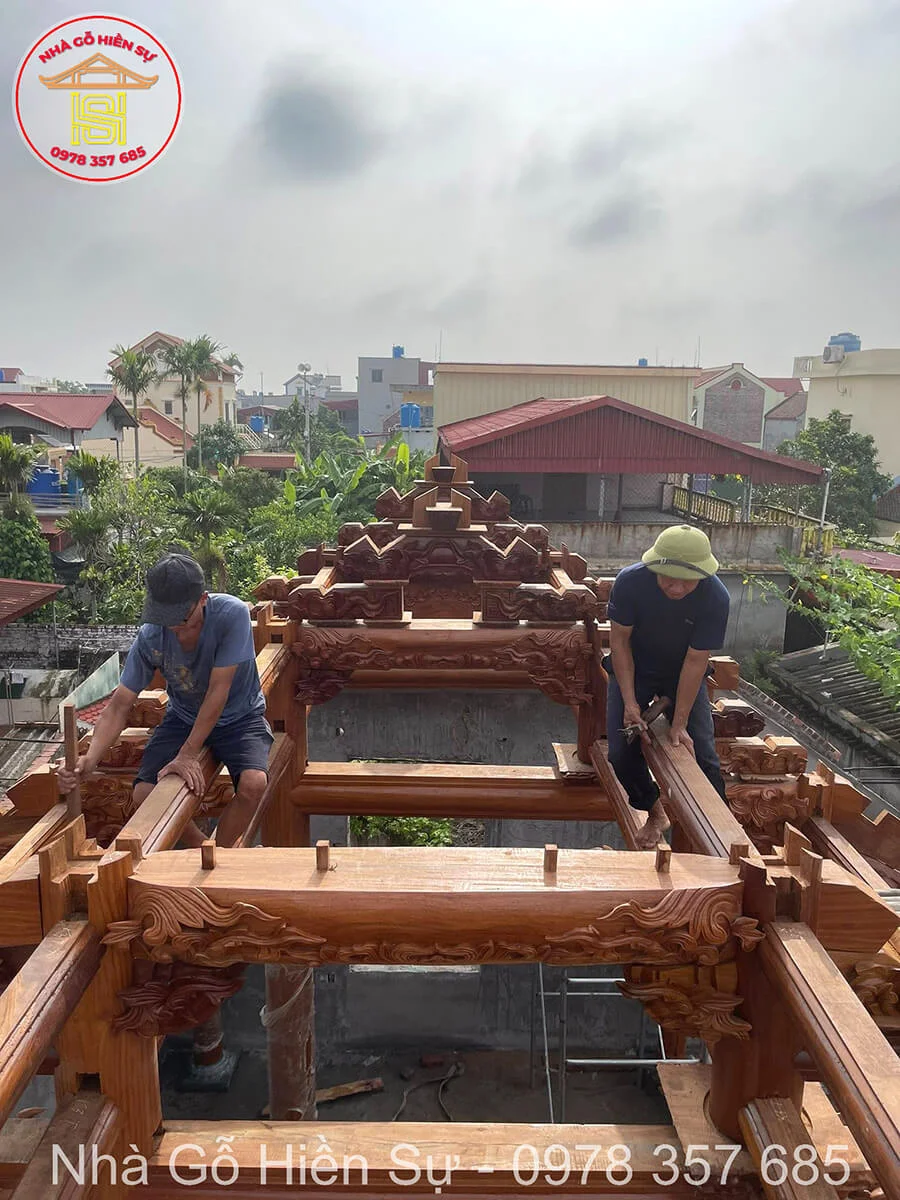 lap-dung-hoan-thien-nha-go-4-vi-3-gian-14-cot-go-lim-xanh-nam-phi-tai-thai-thuy-thai-binh-7