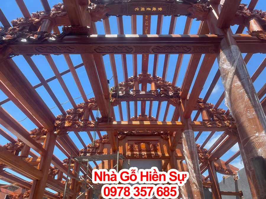 qua-trinh-lap-dung-nha-go-6-vi-5-gian-go-lim-xanh-nam-phi-tai-kon-tum21