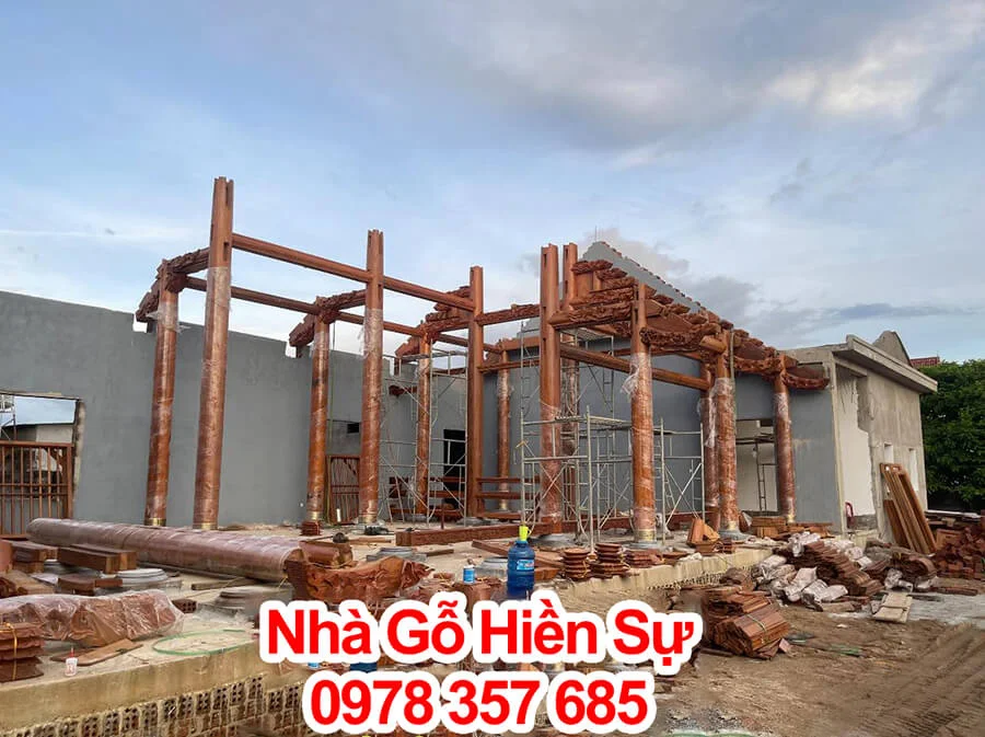 qua-trinh-lap-dung-nha-go-6-vi-5-gian-go-lim-xanh-nam-phi-tai-kon-tum7